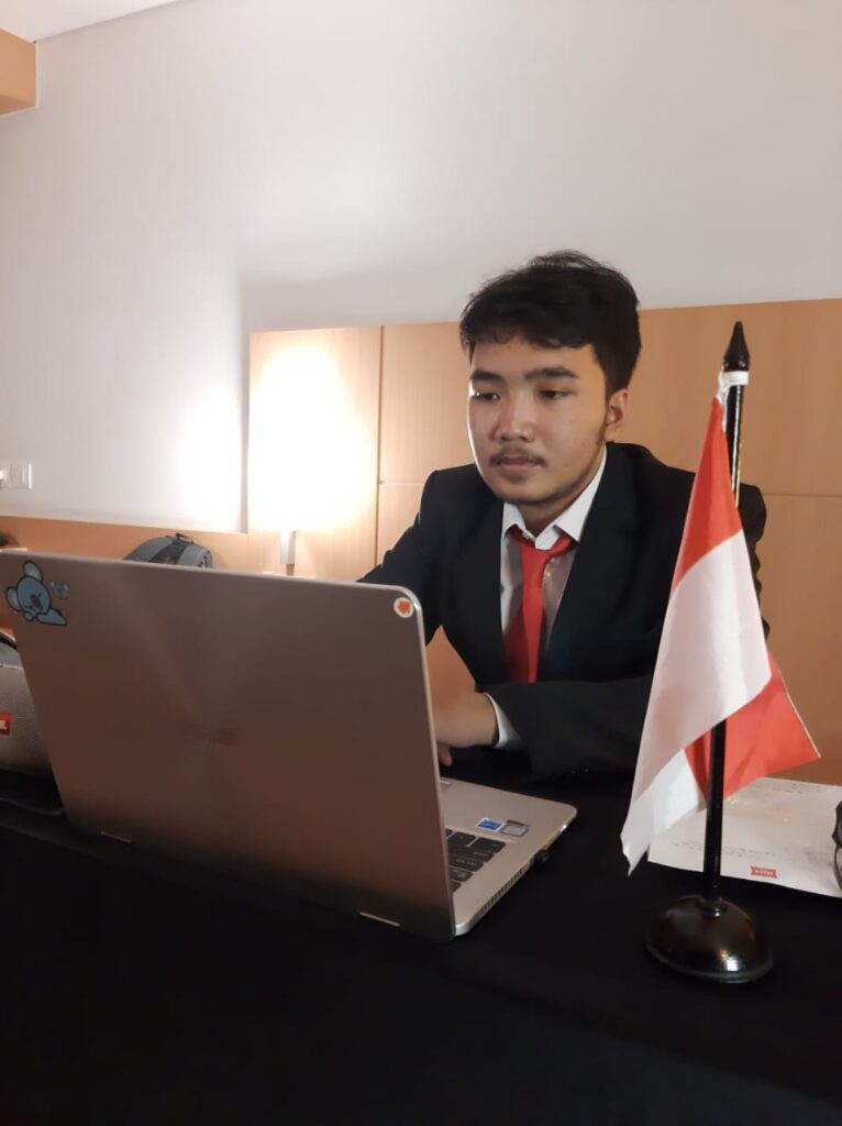 Anak Muda Indonesia Juara II Dunia Business Case pada Lomba IEO di Kazakhstan