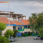 biru dan emas modern minimalis selamat hari buruh nasional facebook post (5)